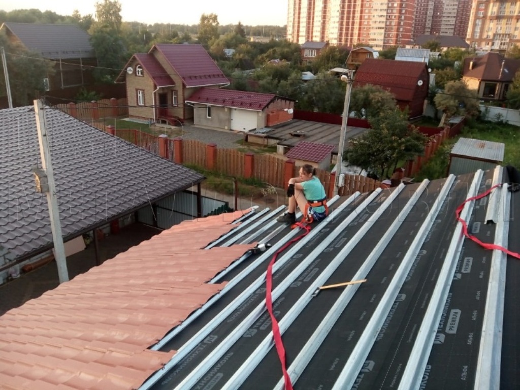 Металлочерепица Геркулес 8004 терракотовый Стальной Бархат от Центра Металлокровли в Курске