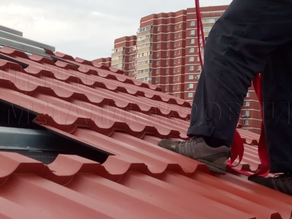 Металлочерепица Геркулес 8004 терракотовый Стальной Бархат от Центра Металлокровли в Курске